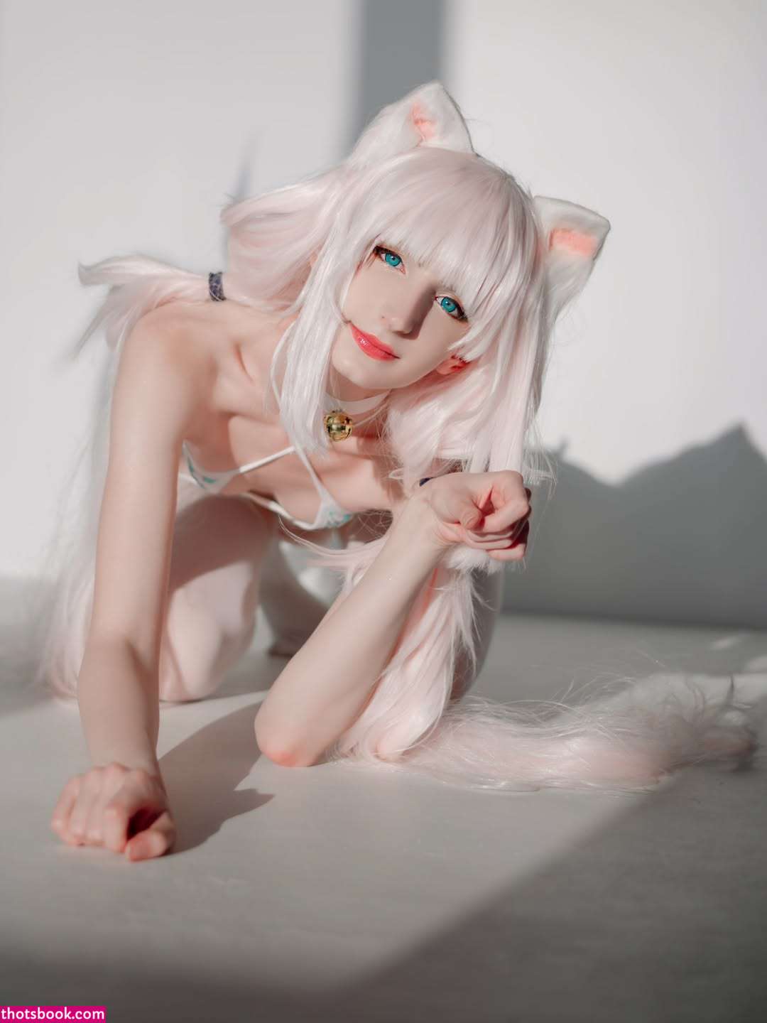 Holly White Photo #32