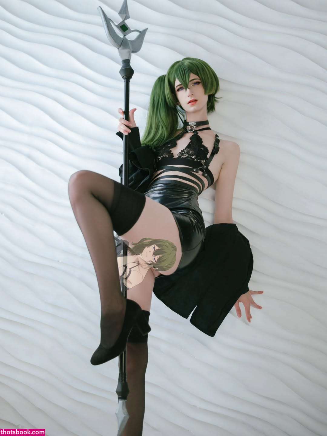 Holly White Photo #37