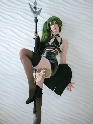 Holly White Photo #37