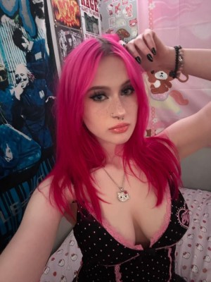 urpinkproblem Photo #33