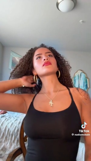 Nadia Estelle Post #6