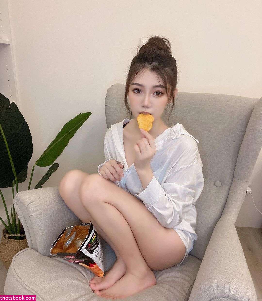 Chloe Lin Photo #34