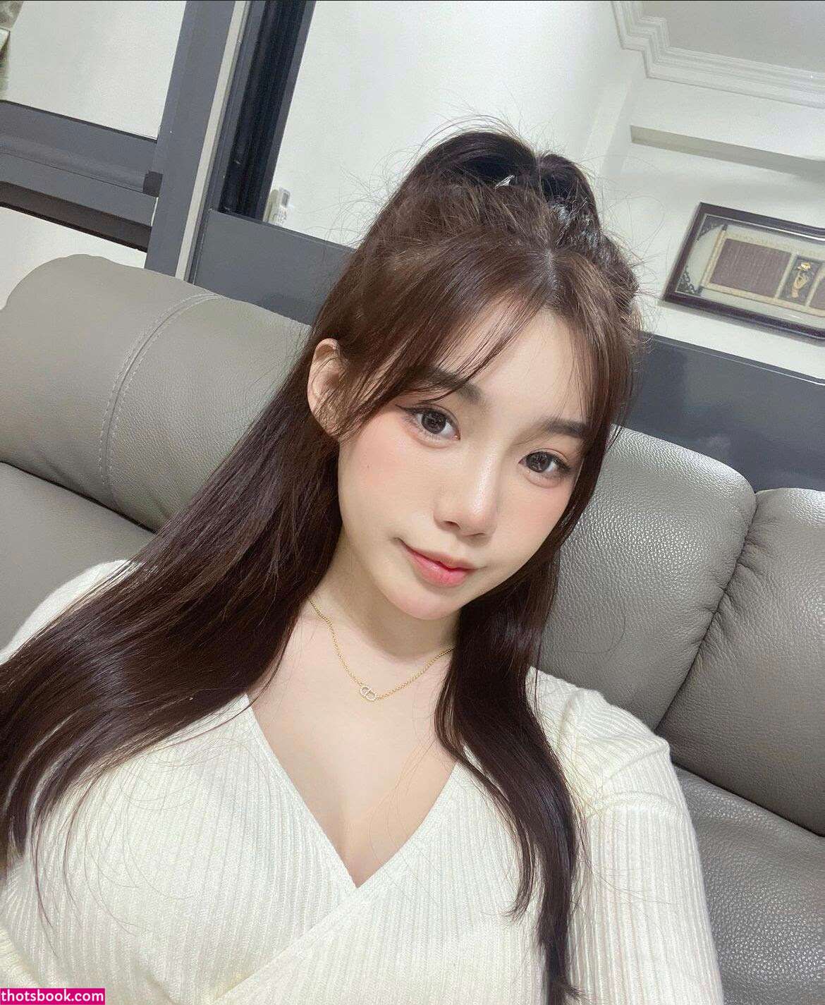 Chloe Lin Photo #35
