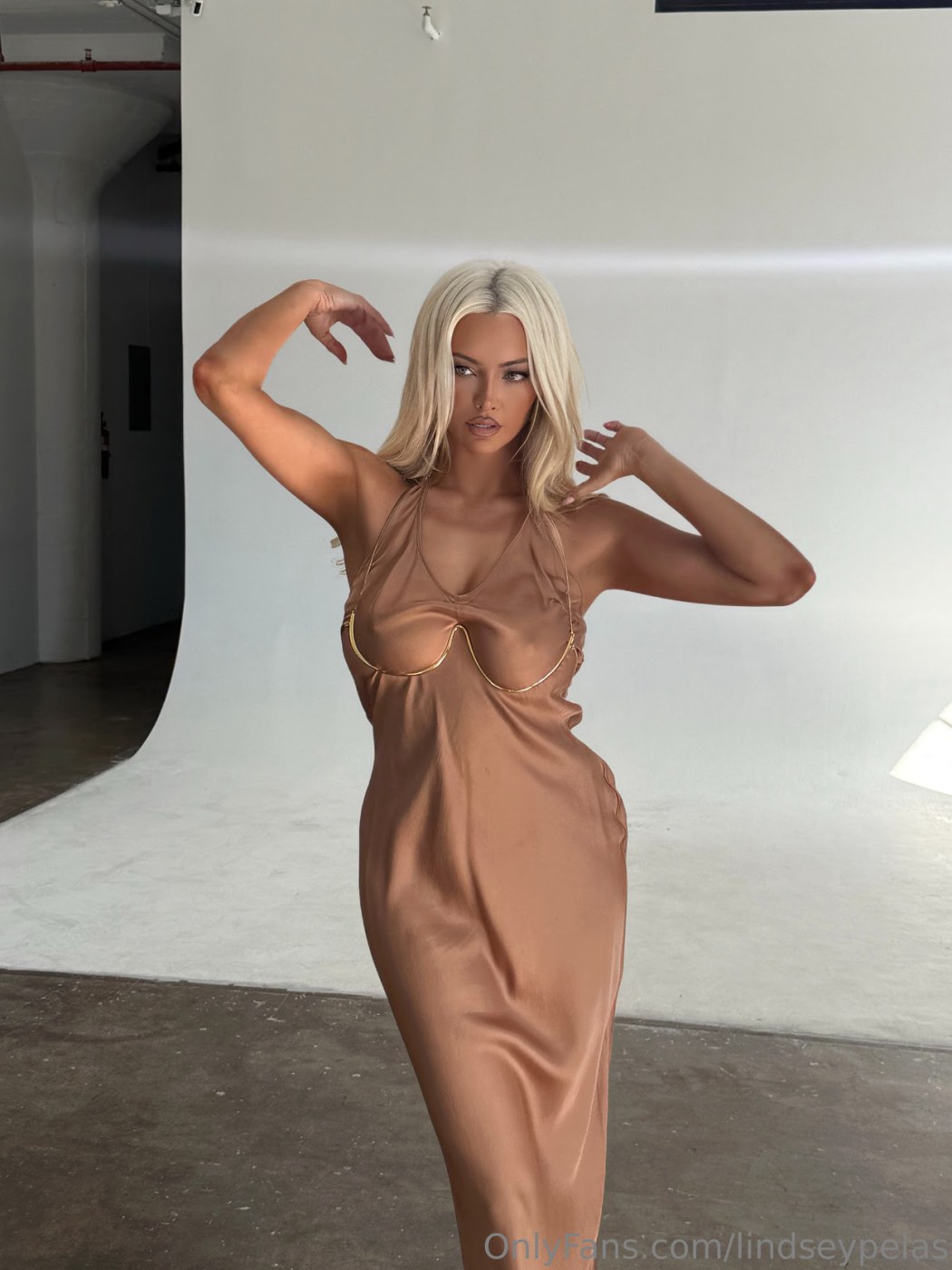 Lindsey Pelas Photo #1616