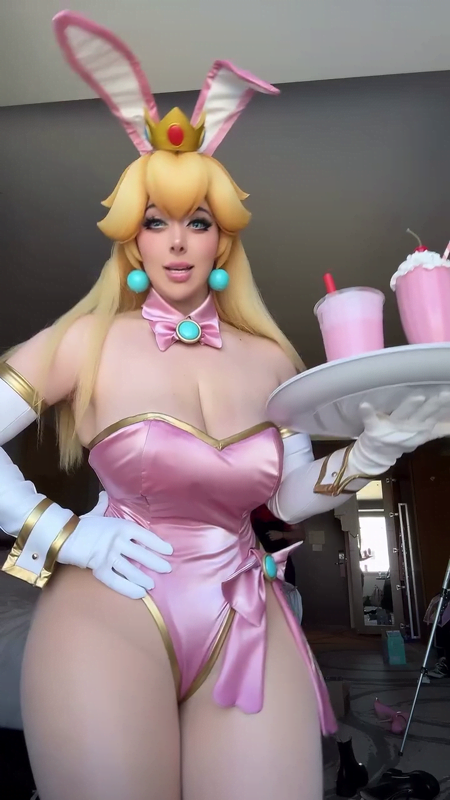 Momokun Photo #387