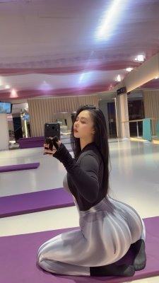 Qiaoniutt Photo #238