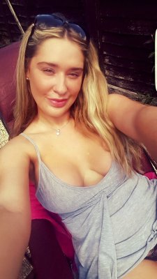 Khloenxtdoor Photo #16