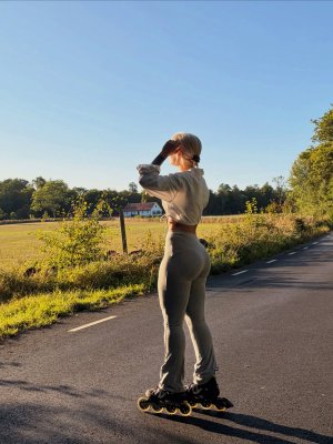 Johanna Juhlin Photo #140