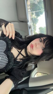 ashisbees Photo #35
