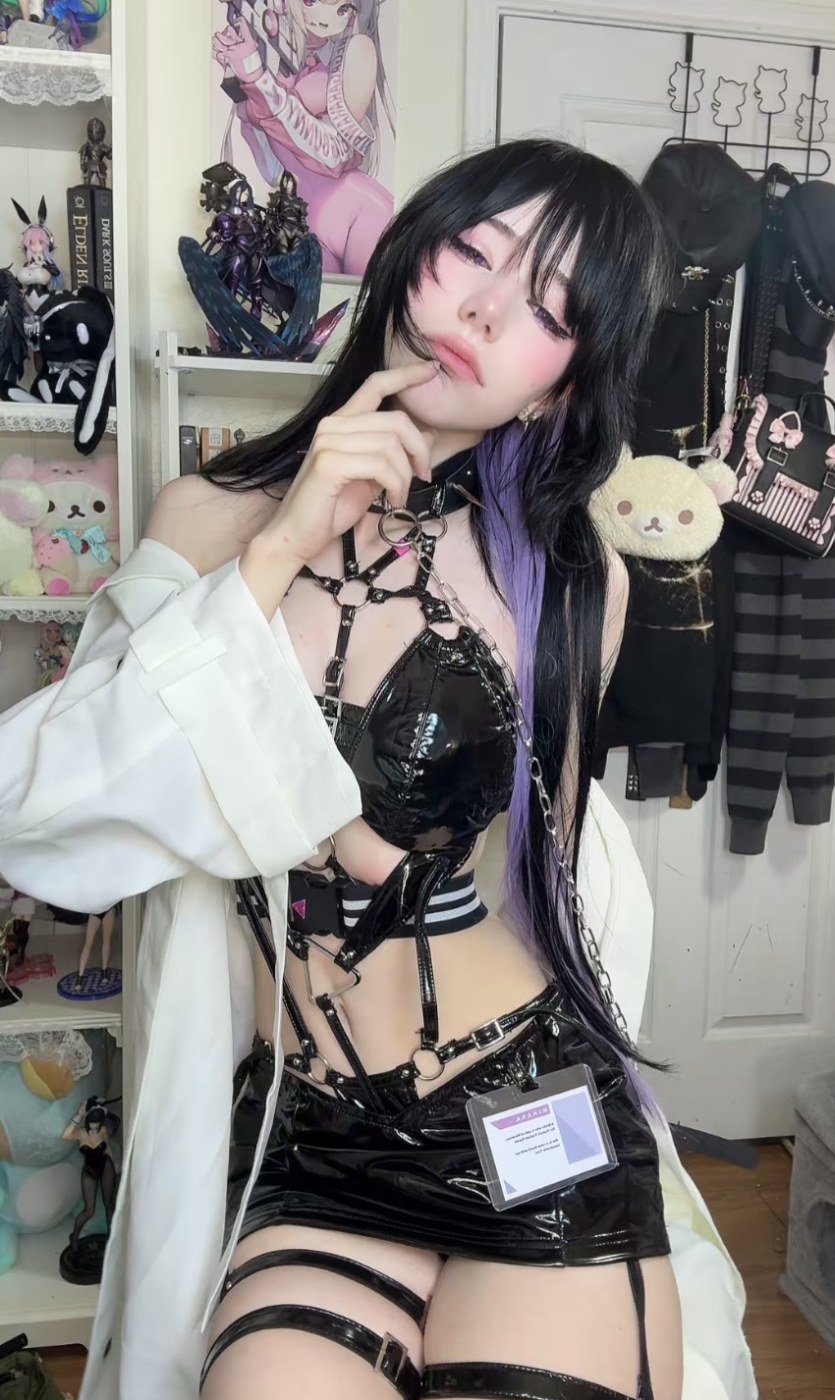 ashisbees Photo #49