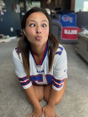 Cheer.bearr22 Photo #74