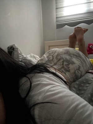 hotmelis2 Photo #15