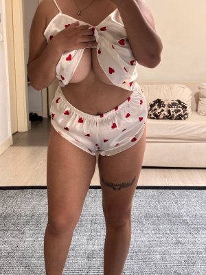 hotmelis2 Photo #27