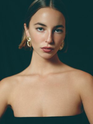Amelie Manzoli Photo #287