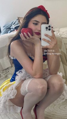 Sophie Silva Photo #22