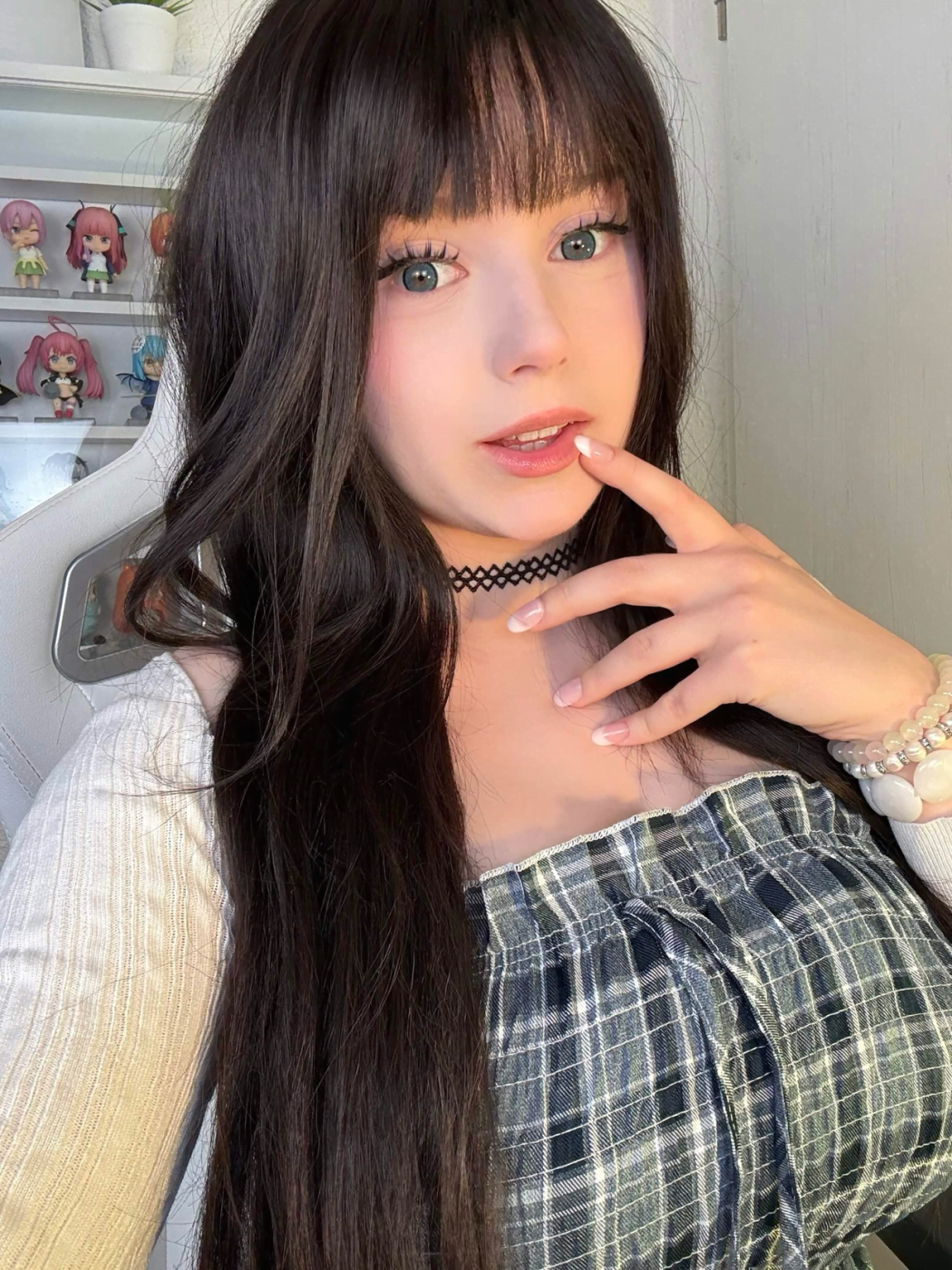 Upminaa Photo #313