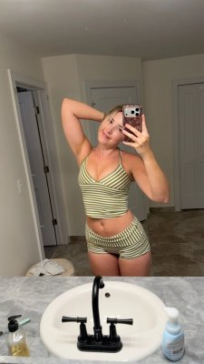 Pineapplebrat Photo #427