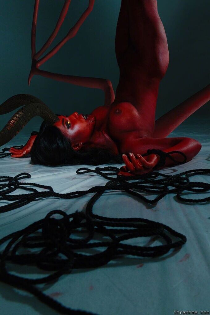 Lada Lyumos Succubu 36807