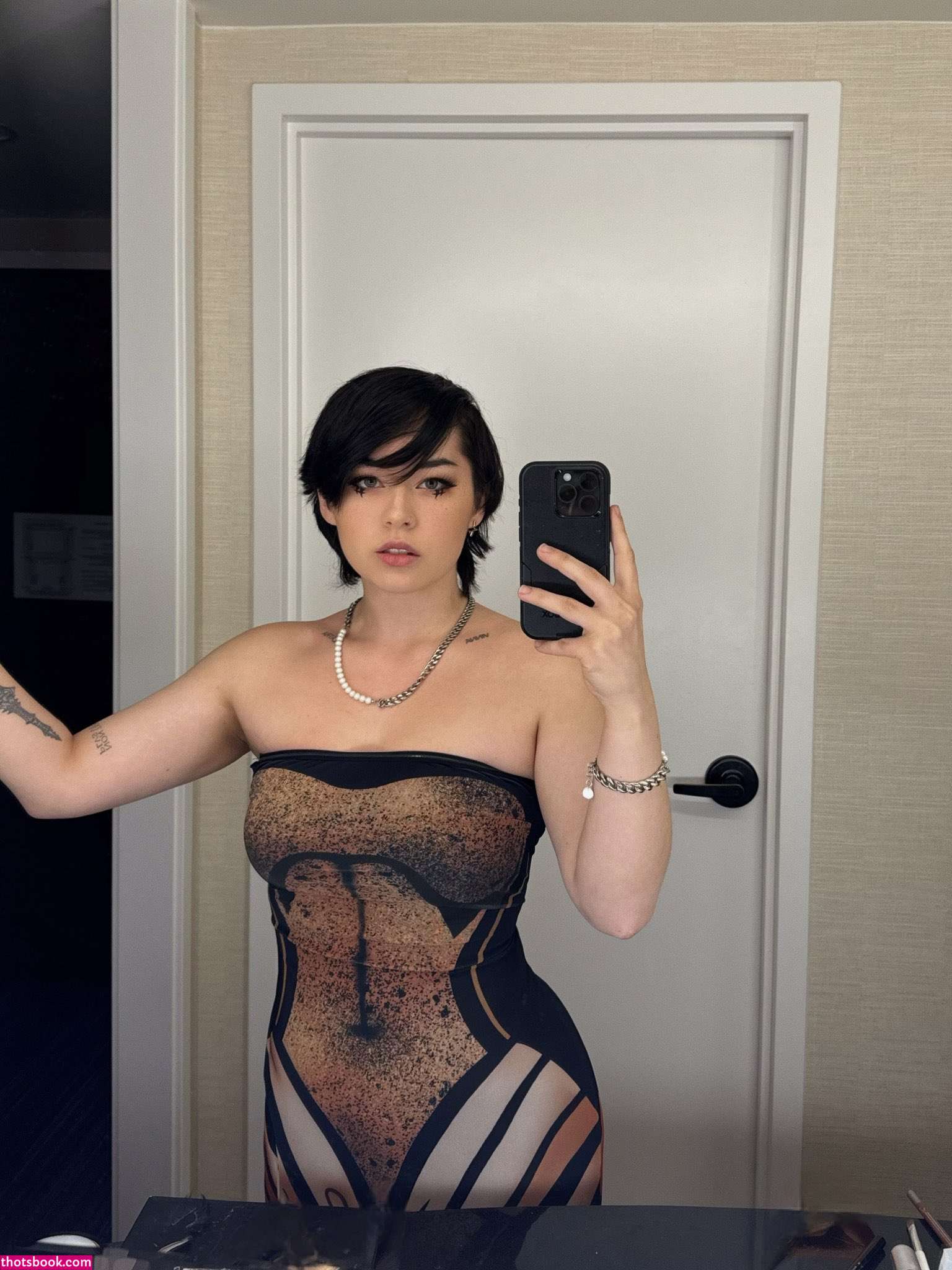 Beebinch Thredcount M4STIFF Nude OnlyFans Photos #14 661843