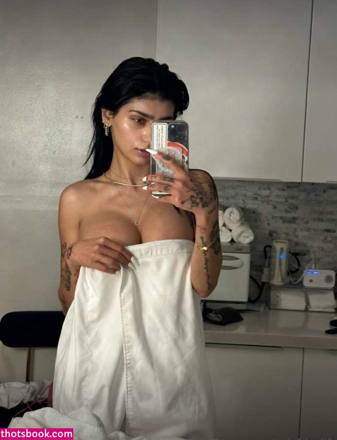 Mia Khalifa Nude OnlyFans Photos #39 683542