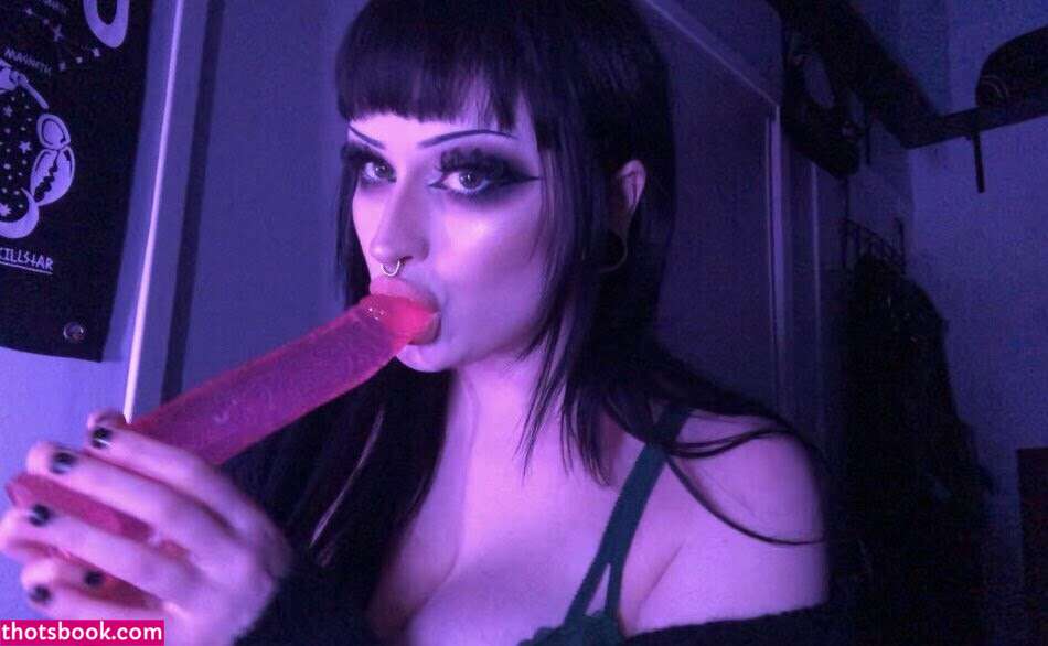 xxxmorgue xxxpoisongirl corruptedmorgue Nude Leaks OnlyFans Photos #5 1551827