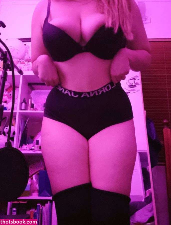 urdumbgf Nude Leaks OnlyFans Photos #1 1565544