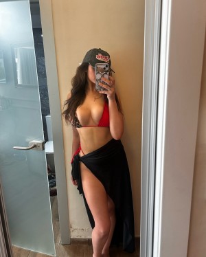 louiselaingx Nude Leaks OnlyFans Photos #1