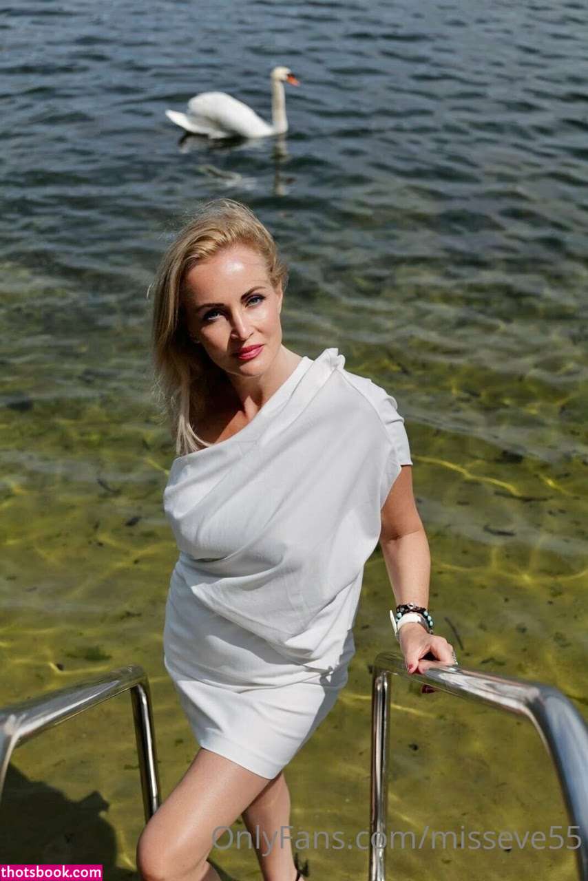 anastacia55 HelplesslyLighs Nude Leaks OnlyFans Photos #4 1565907