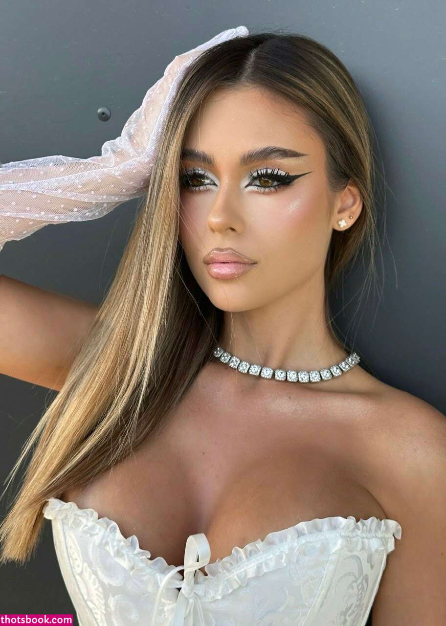 Yasmineshaw Nude Leaks OnlyFans Photos #2 1536184