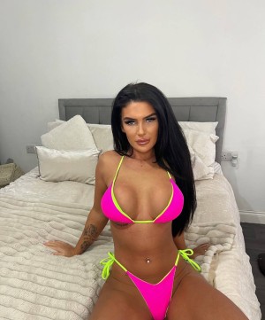 Chalie Parkes Nude Leaks OnlyFans Photos #1