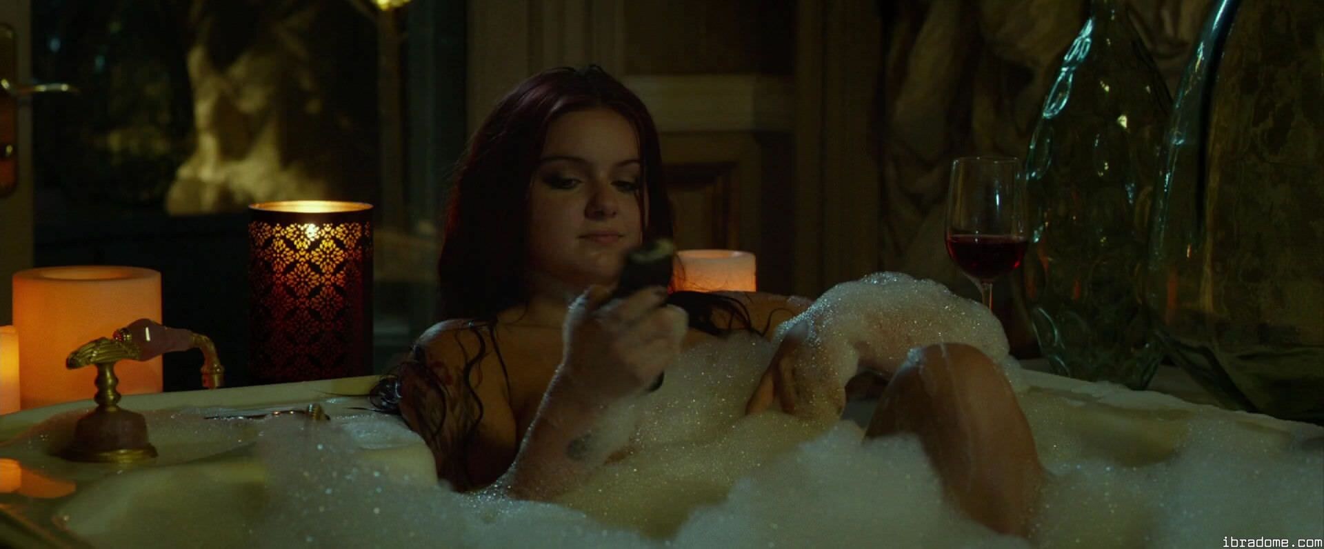 Ariel Winter Nudes 51624