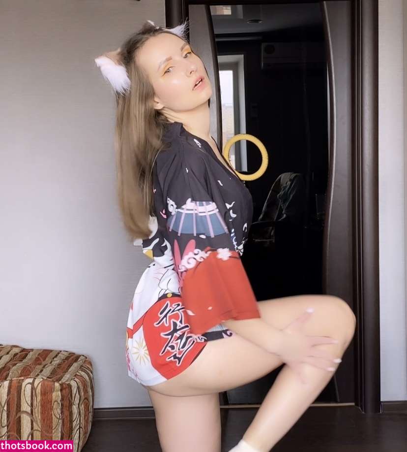 NekoWorld Photos #2 241954