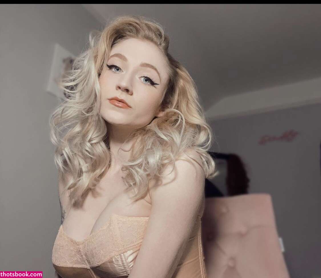Janet Devlin Photos #9 262649