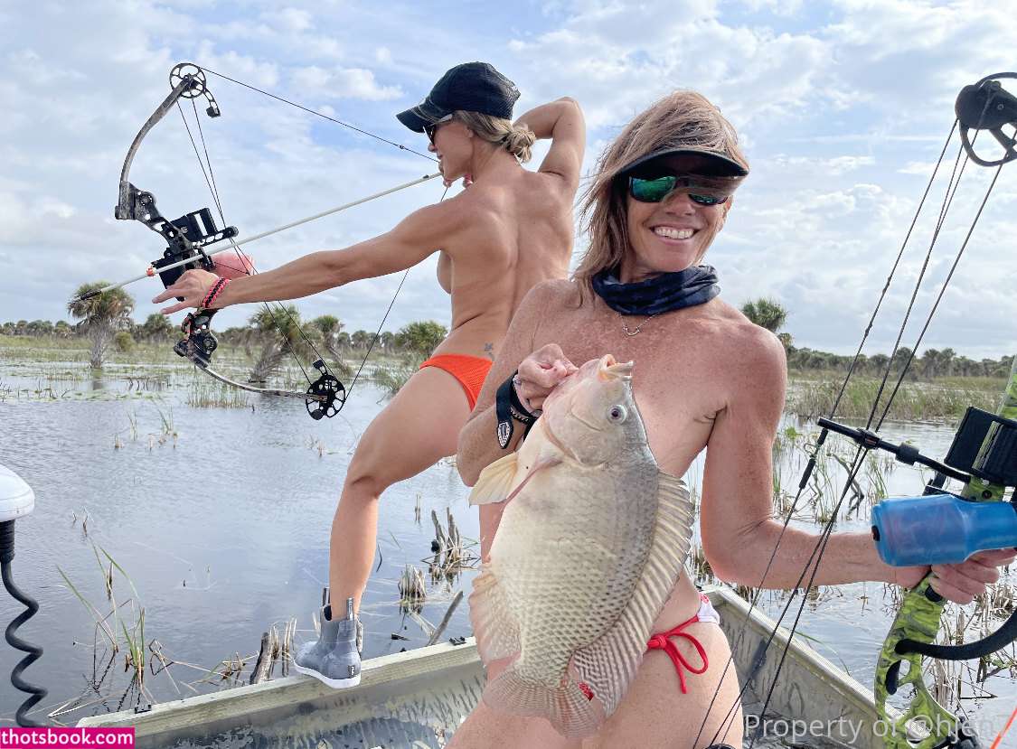 Huntress Jen OnlyFans Photos #12 258842