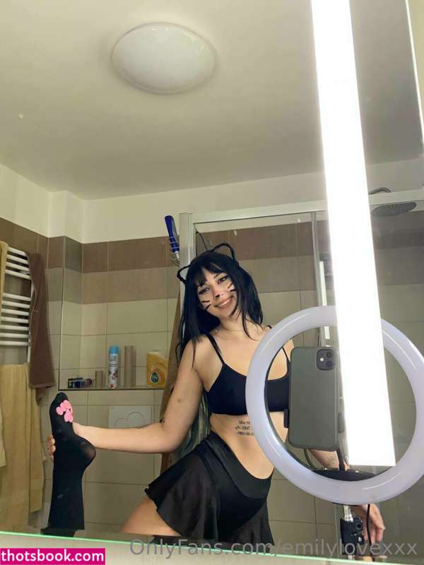 Emilylovexxx OnlyFans Photos #1 256409