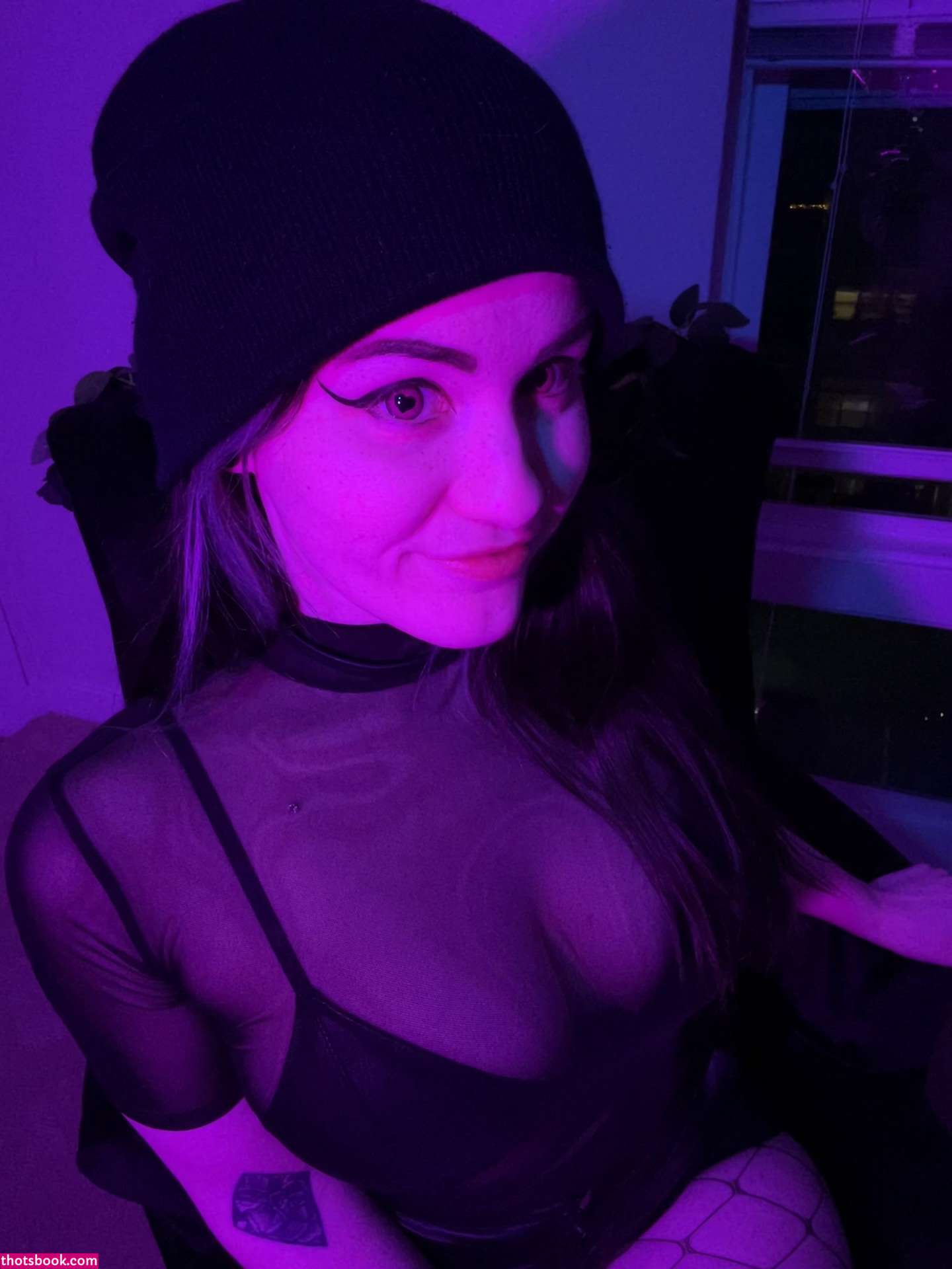 ConcealedBones Photos #3 262929