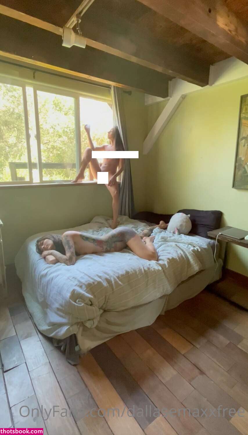 Dallas Maxwell Photos #7 246336