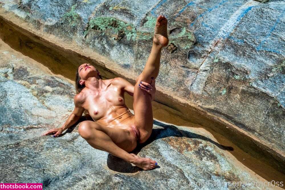 Lora Cross Nude OnlyFans Photos #2 964708