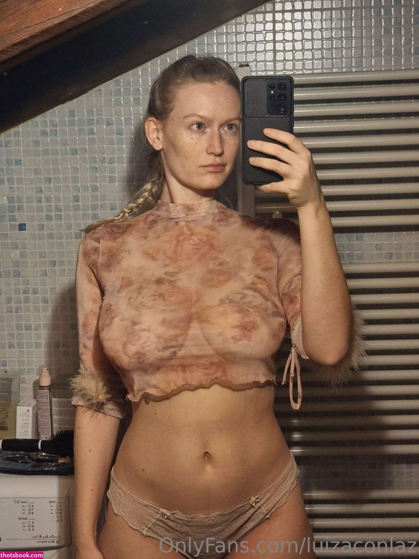 luizaconlaz Daphnelu Nude OnlyFans Photos #7 1004351