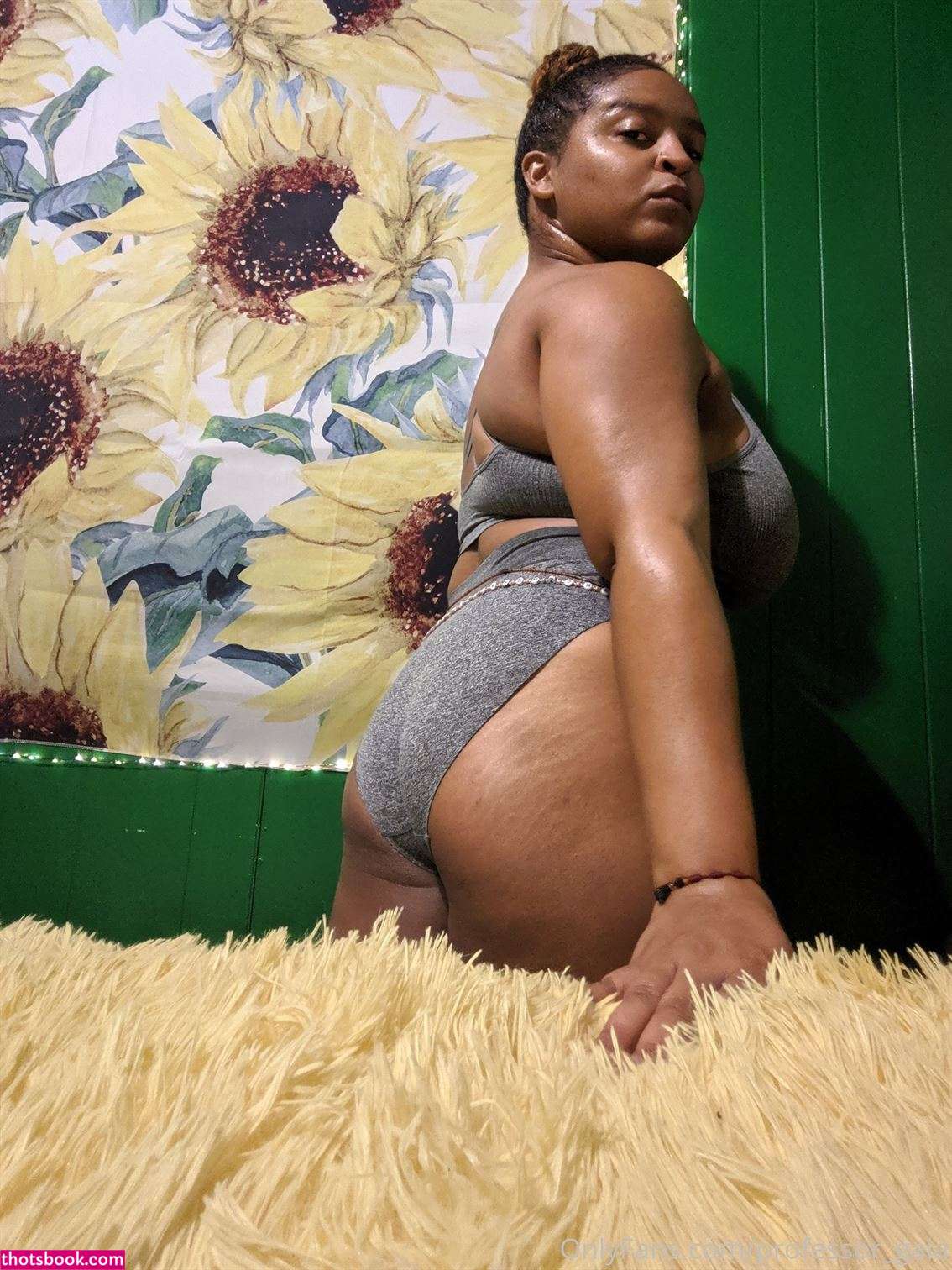 Professor Gaia Nude OnlyFans Photos #2 1024809