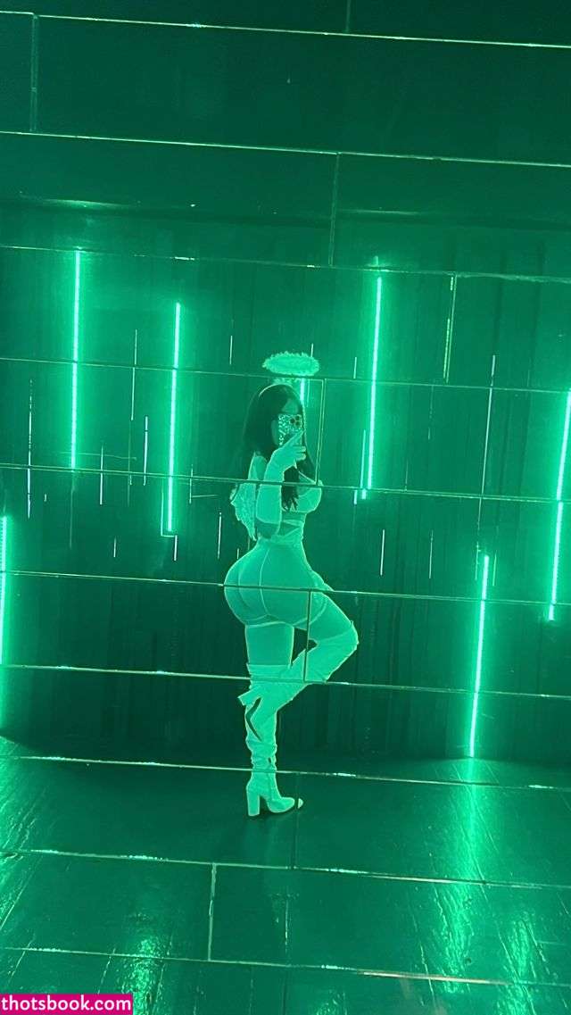 Genesiscruzsisi Nude Leaks OnlyFans Photos #2 1722926