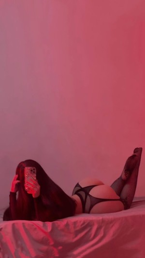 Genesiscruzsisi Nude Leaks OnlyFans Photos #2