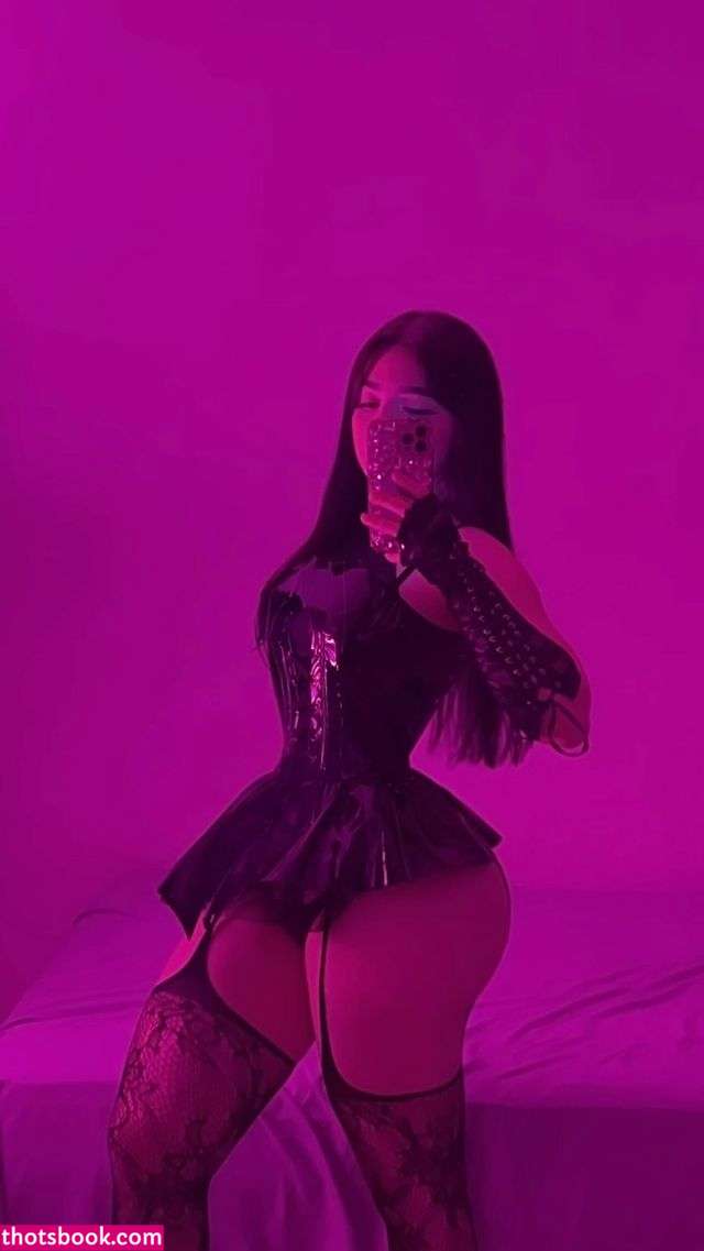 Genesiscruzsisi Nude Leaks OnlyFans Photos #3 1722928