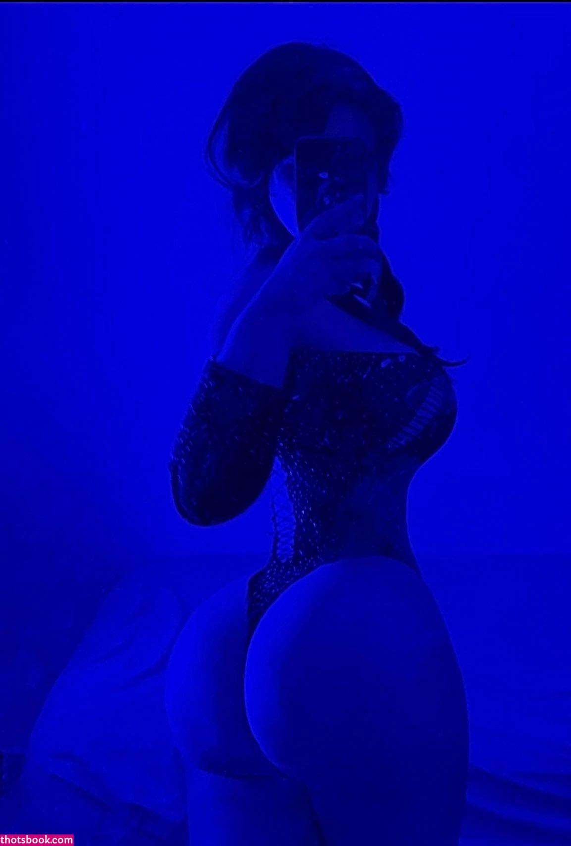 Genesiscruzsisi Nude Leaks OnlyFans Photos #3 1722930