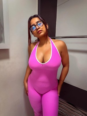 SUHANA KHAN Nude Leaks OnlyFans Photos #18