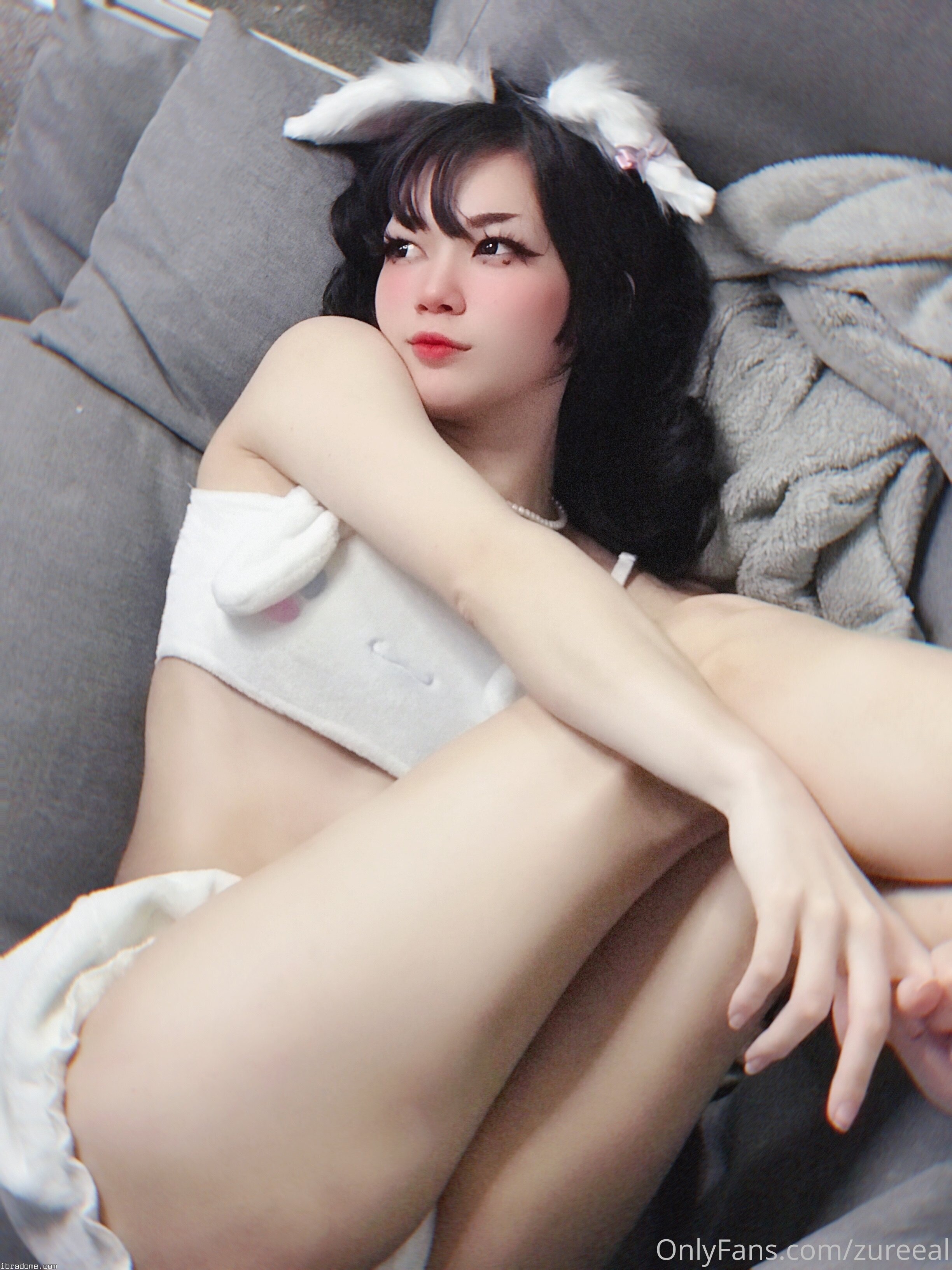 Zureeal OnlyfansPhotos 106243