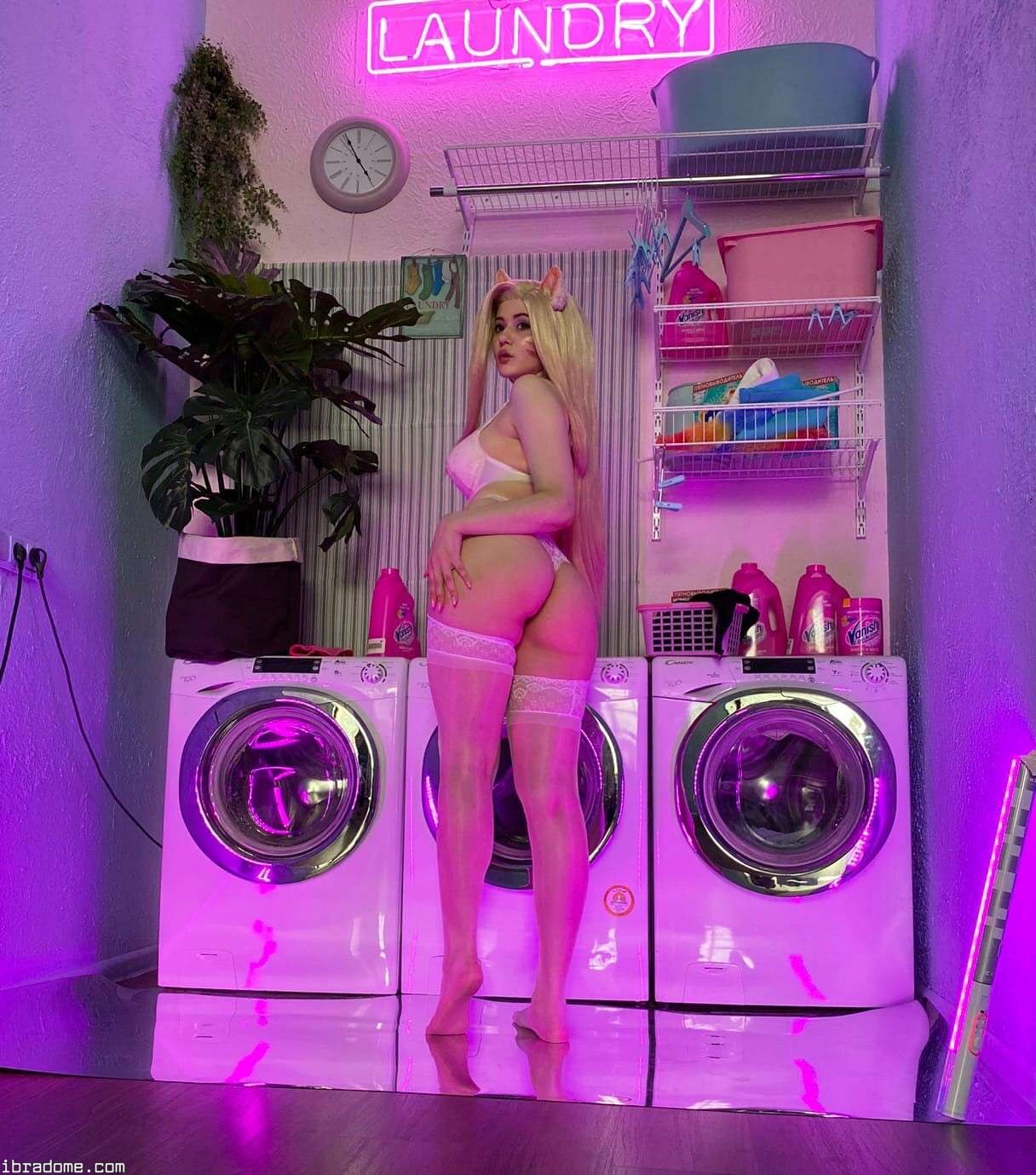 Alina Becker Photos #14 129320