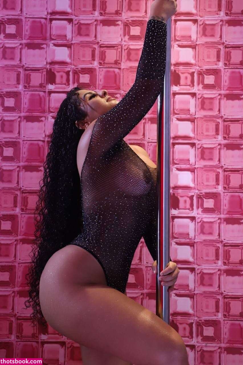 Anne Braga Photos #1 131786