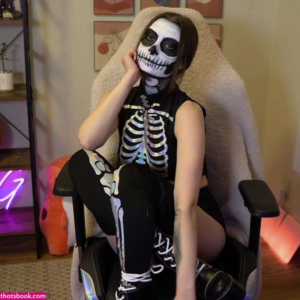 poggledrop Nude Photos #5 423911