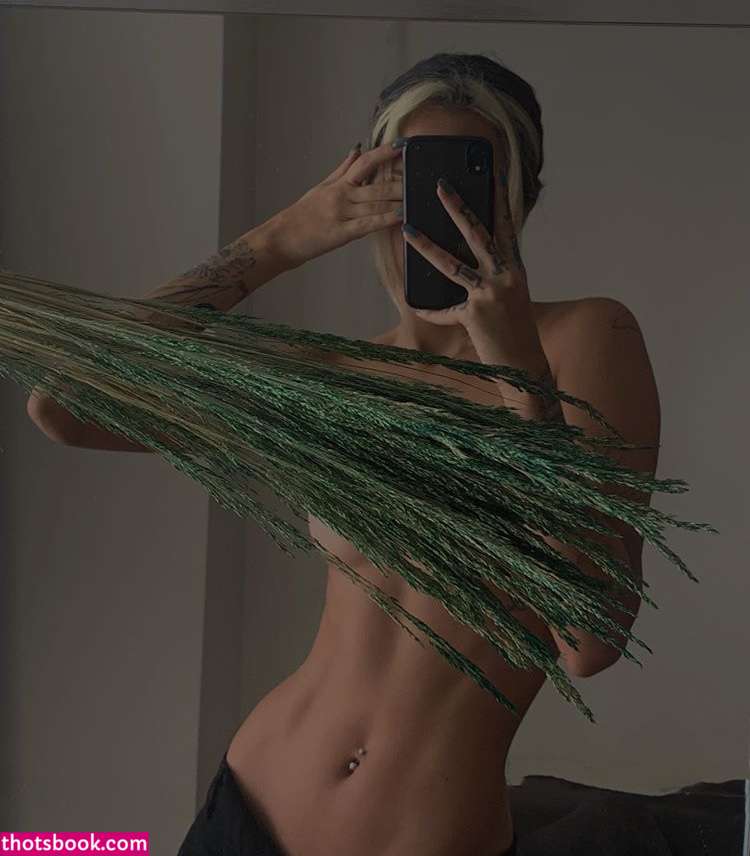 Pelinay Igit Nude OnlyFans Photos #3 419777